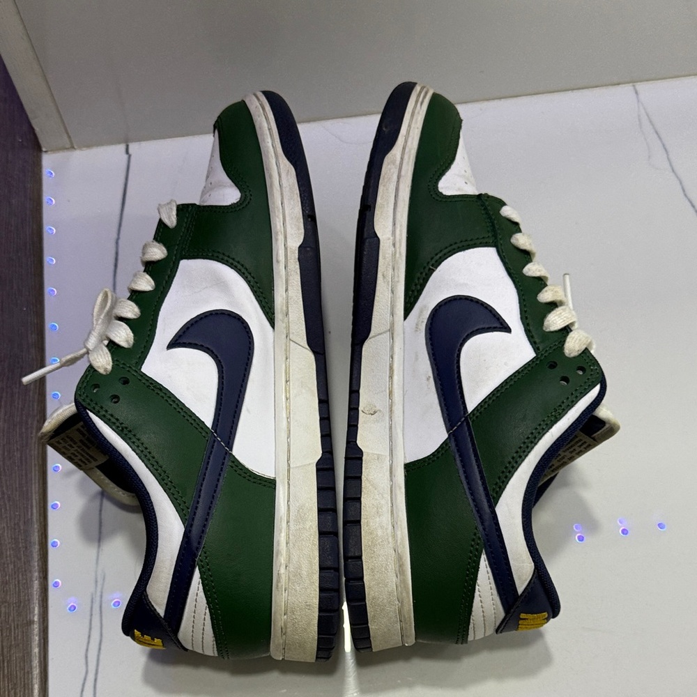 Nike Green and Navy Sneakers - Picture 8 of 10